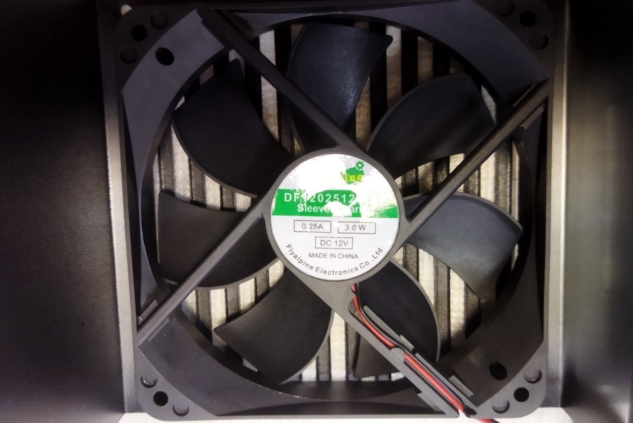 Обзор AEROCOOL VX-500. Блок питания с подсветкой для игровой сборки ...